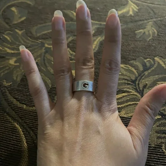 GUCCI STENCILED CUT-OUT G RING - Picture 3 of 14